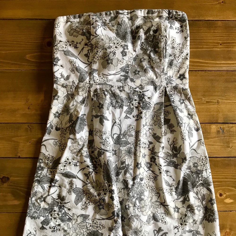 Old Navy black and white floral print dress
